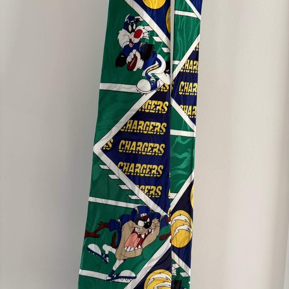 Vintage: Looney Tunes x NFL • Chargers Themed Men's Tie‎